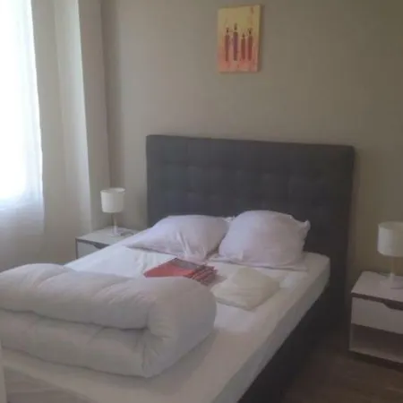 Apartment Alinoa *